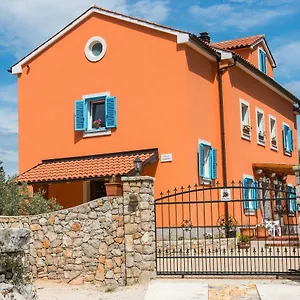 apartmani-villa-casper.primorje-gorskikotar.com/